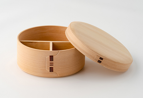 【大館曲げわっぱ】白木　丸弁当箱(五寸)※Ｔ字型仕切付き 【配送日指定不可】　265P6009