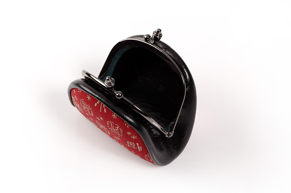 なまはげ館オリジナルデザイン印伝 小銭入れ（がま口・赤） 和柄