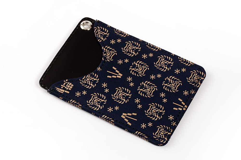 なまはげ館オリジナルデザイン印伝 パスケース（紺） 和柄