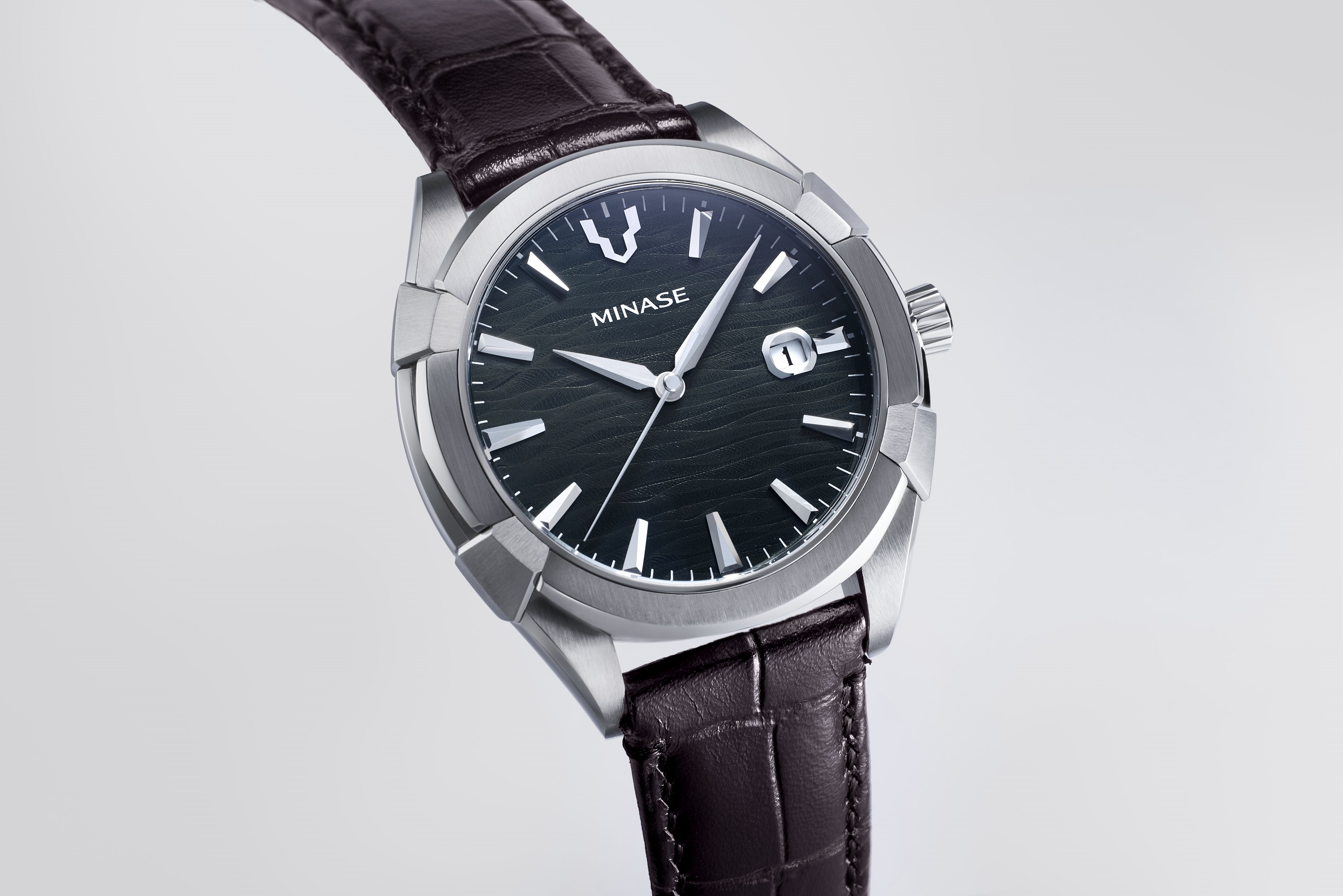 MINASE時計 Uruga42 クロコベルトタイプ（UG03-LBKNGY-SSD）【協和精工株式会社】[F11930]