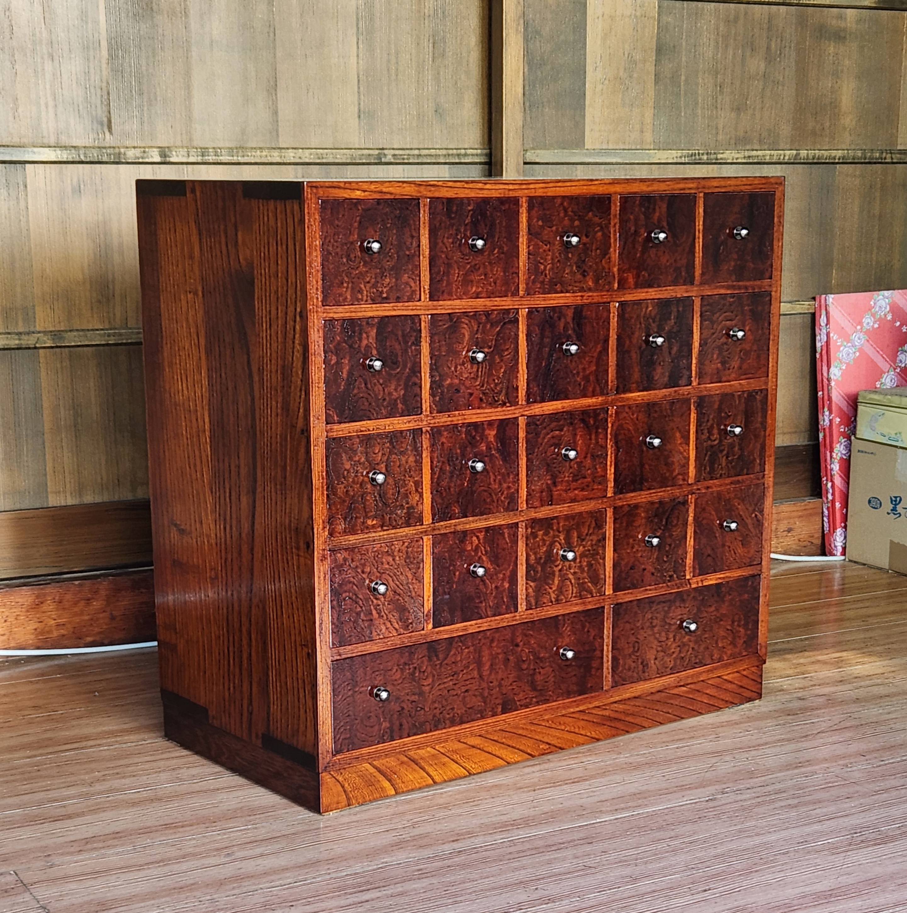小型薬箪笥風小物入れ タンス たんす 小物入れ 小型薬箪笥 収納ボックス 小引き出し 引き出し収納 アンティーク調 高級 インテリア 家具 レトロ 和モダン 和室【(有)高松木工】[F8803]