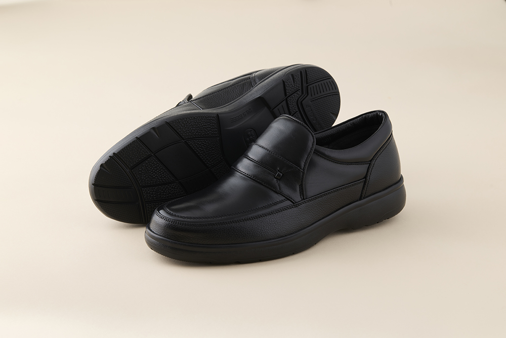 AKIO GOLF 3401 4E BL(クロ) ソフトシープと牛革のコンビ 26.0cm 黒 靴 シューズ ゴルフ メンズ 本革 革靴 紳士靴 【(株)アキオ製靴】[Q9-15901-5]