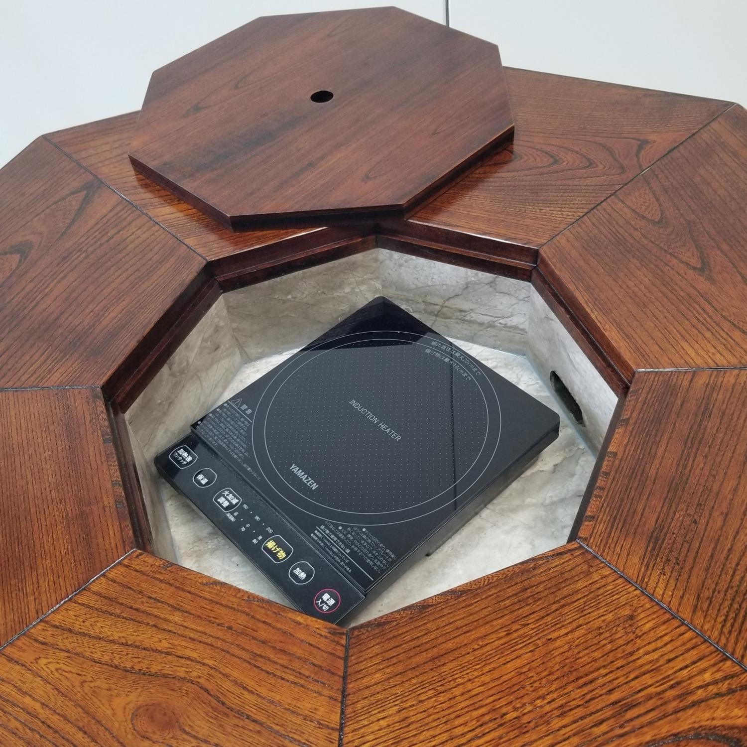 八角火鉢テーブル（卓上IHコンロ付） 机 座卓 ちゃぶ台 火鉢 炉 八角形テーブル ダイニングテーブル 卓上IHコンロ付 アンティーク調 高級 インテリア 家具 レトロ 和モダン 和室【(有)高松木工】[F8802]