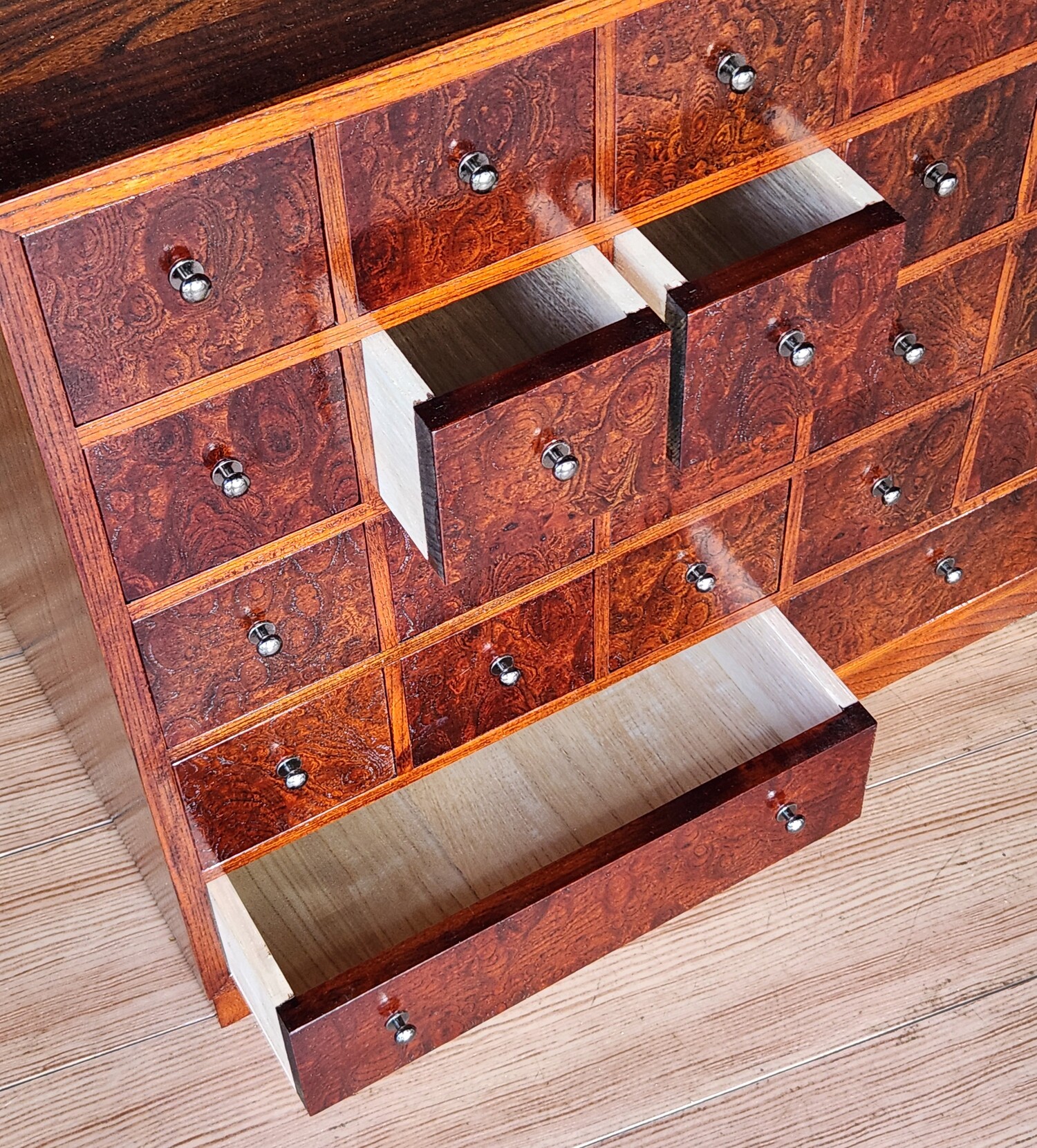 小型薬箪笥風小物入れ タンス たんす 小物入れ 小型薬箪笥 収納ボックス 小引き出し 引き出し収納 アンティーク調 高級 インテリア 家具 レトロ 和モダン 和室【(有)高松木工】[F8803]