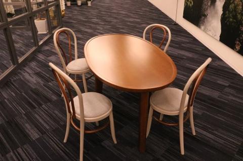 スーパー楕円曲木テーブルTA1500【Orbray株式会社】[F14006]