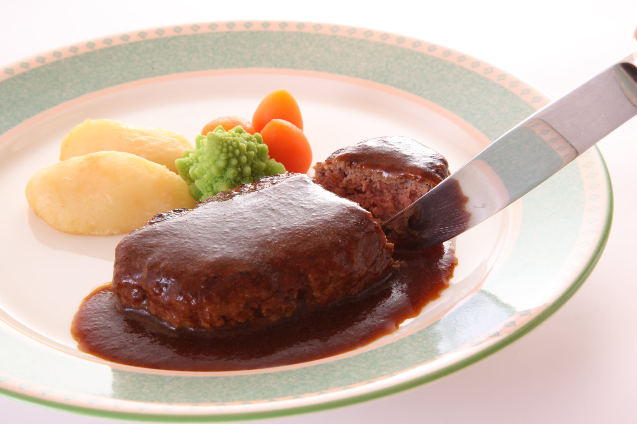 【湯沢ロイヤルホテル】特選チルド～和・洋・中～ ハンバーグ ビーフカレー エビチリ 生姜焼き 冷凍 総菜 【湯沢ロイヤルホテル】[B6-4501]