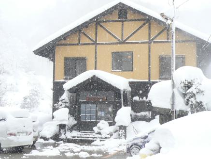 阿部旅館 宿泊券 1名様湯治プラン（3泊4日）【(有)阿部旅館】[F7106]