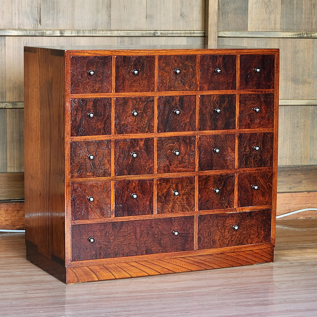 小型薬箪笥風小物入れ タンス たんす 小物入れ 小型薬箪笥 収納ボックス 小引き出し 引き出し収納 アンティーク調 高級 インテリア 家具 レトロ 和モダン 和室【(有)高松木工】[F8803]