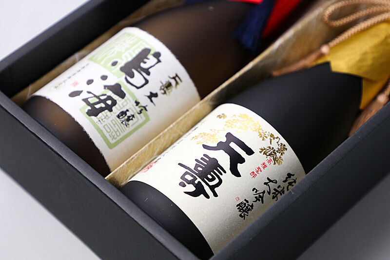 天寿酒造 日本酒 大吟醸「鳥海」・純米大吟醸「天寿」セット 各720ml [日本酒 酒 お酒 大吟醸 純米大吟醸 飲み比べ セット]