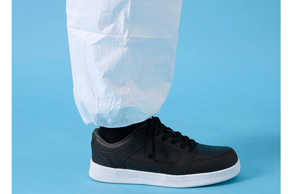 タイベック（R)製 ジャンパー、ズボンセット（M）