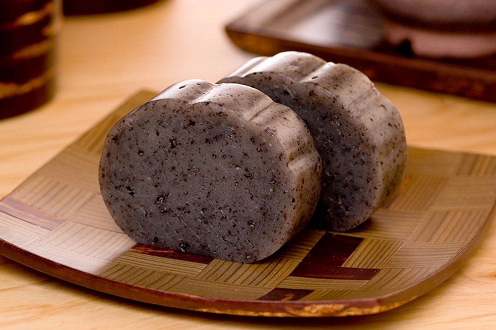 とうふかまぼこ・三杯もち（赤あん・ごまあん）小3本 詰め合わせ【菓子司つじや】