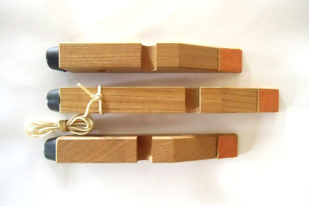 締太鼓（上等品）【三本足台・バチ付】1セット