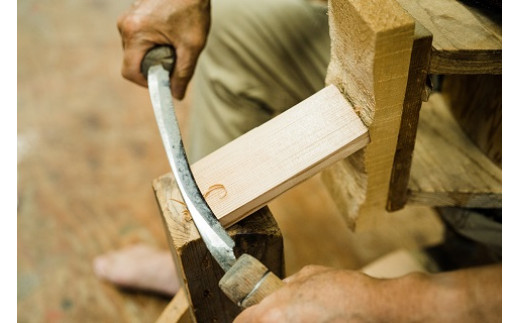 天然秋田杉 花手桶(竹タガ) 国産 職人手作り 天然木 木製 日本製 職人 手作り お墓参り用品 墓参用 お盆用品 お彼岸用