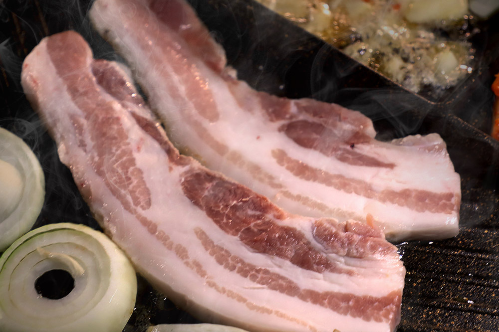 豚肉 桃豚バラブロック 十和田湖高原ポークSPF桃豚 バラブロック 2kg バラ ブロック