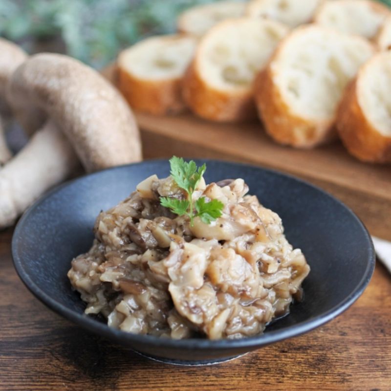 万能調味料 南仏のソース「とろっとうまみ 椎茸タプナード」100g×1個 プロヴァンス地方発祥のペースト【 オリーブ 椎茸 しいたけ きのこ 塩麹 にんにく しょっつる ソース ディップ 調味料 瓶詰 セット ギフト 国産 おつまみ ご飯のお供 秋田県 にかほ 】