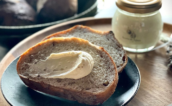 レストランのオリジナルバター50g×2個(100g) にかほ市産完熟いちじくと発酵カルピスバター使用