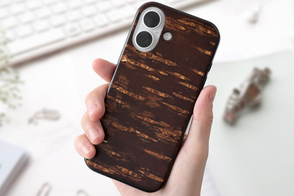 角館樺細工 《樺細工 八柳》 iPhone 17 ケース （無地） 角館工芸協同組合