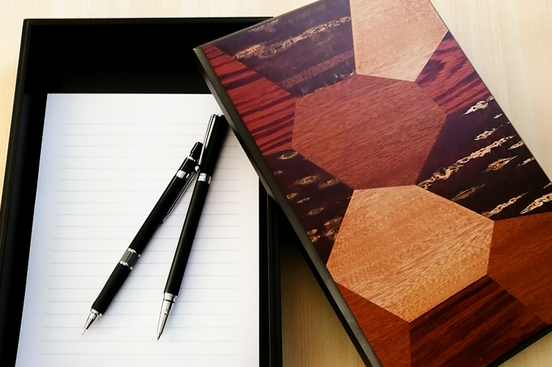 角館樺細工《冨岡商店》ドキュメントケース S 桜寄木 角館工芸協同組合