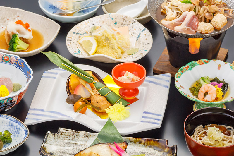 《セルリアンリゾートAONI》宿泊券1名様（1泊2食付）100％源泉掛け流し温泉と季節の会席御膳