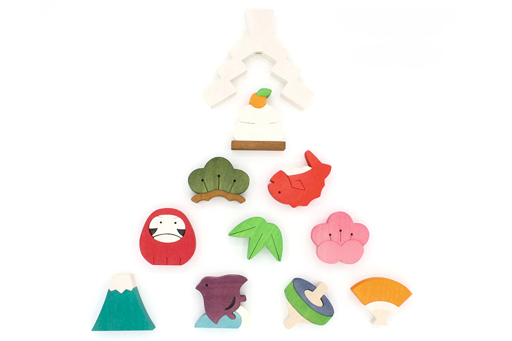 ステージツリー「お正月」＜あきた芸術村 森林工芸館＞