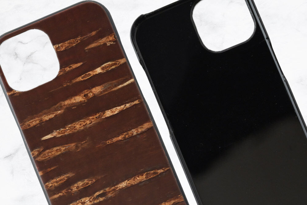 角館樺細工 《樺細工 八柳》 iPhone 15 ケース （無地） 角館工芸協同組合