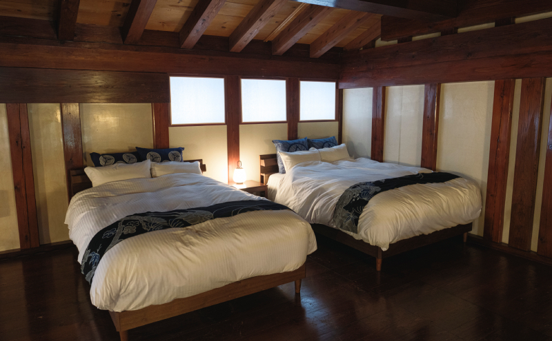 築180年の蔵屋敷をリノベーション【4棟の蔵を改修した客室/サウナ/カフェ&バーで過ごす】「盆宿U」宿泊券 15,000円分 [2025年春開業] 盆踊りの街 西馬音内【 宿 サウナ 旅行 観光 チケット 古民家 盆踊り 蔵 秋田県 羽後 】