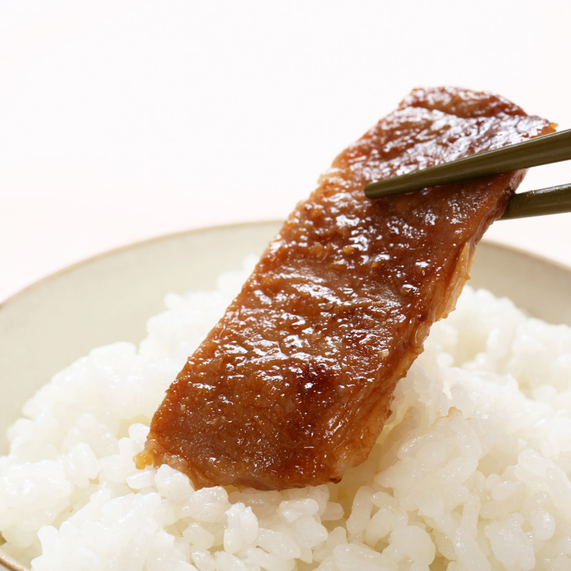 山形県産 豚ロース味噌漬け 8枚 400g   秋田杉箱入り 米澤豚