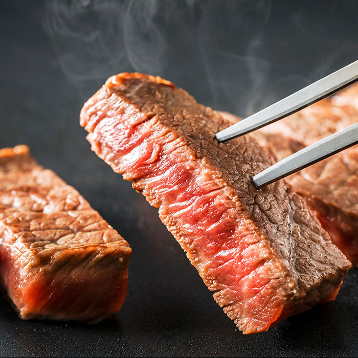 厳選 A5-A4 山形牛 メス牛 赤身ステーキ 300g(約150g×2枚) FZ22-249