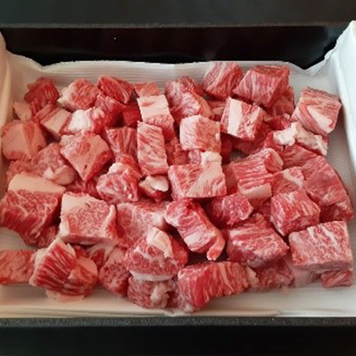 【山形牛】サイコロステーキ 約800g FY23-571