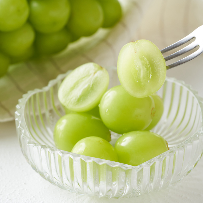 はじける美味しさ！山形の朝どりシャインマスカット 800g～