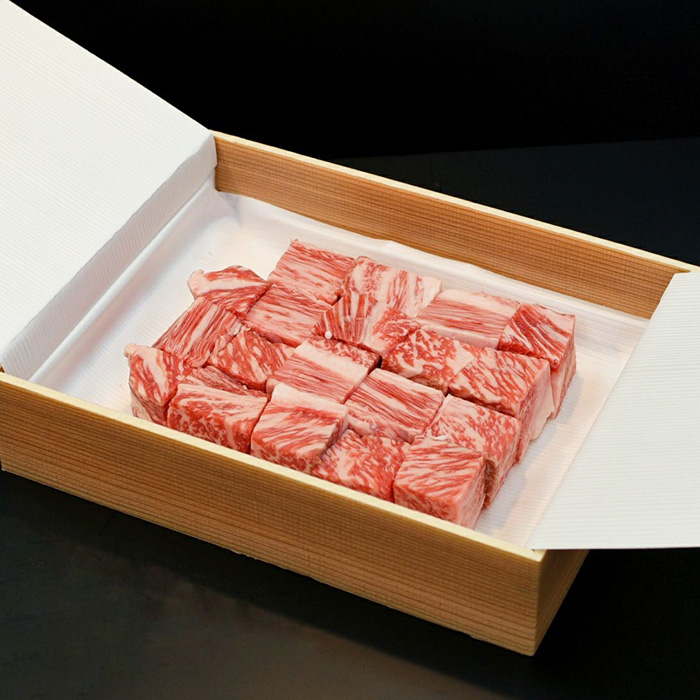 【山形牛】サイコロステーキ 約800g FY23-571