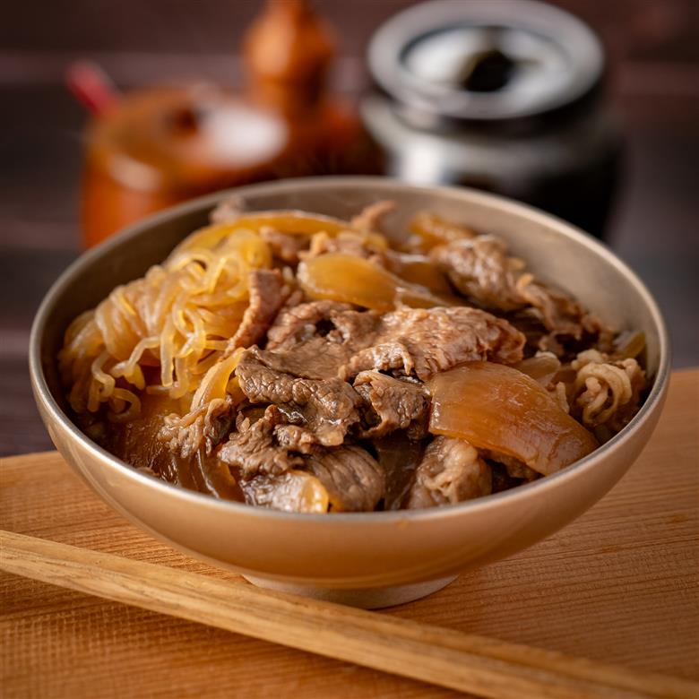 黒毛和牛　牛すき丼　135g×10食　詰め合わせセット　レトルト パウチ 惣菜 みやさかや 和牛 牛肉 すき焼き 丼ぶり 牛丼 ご飯のお供 簡単 温めるだけ 時短 便利 小分け ご当地 グルメ 備蓄 非常食 送料無料 山形県 米沢市