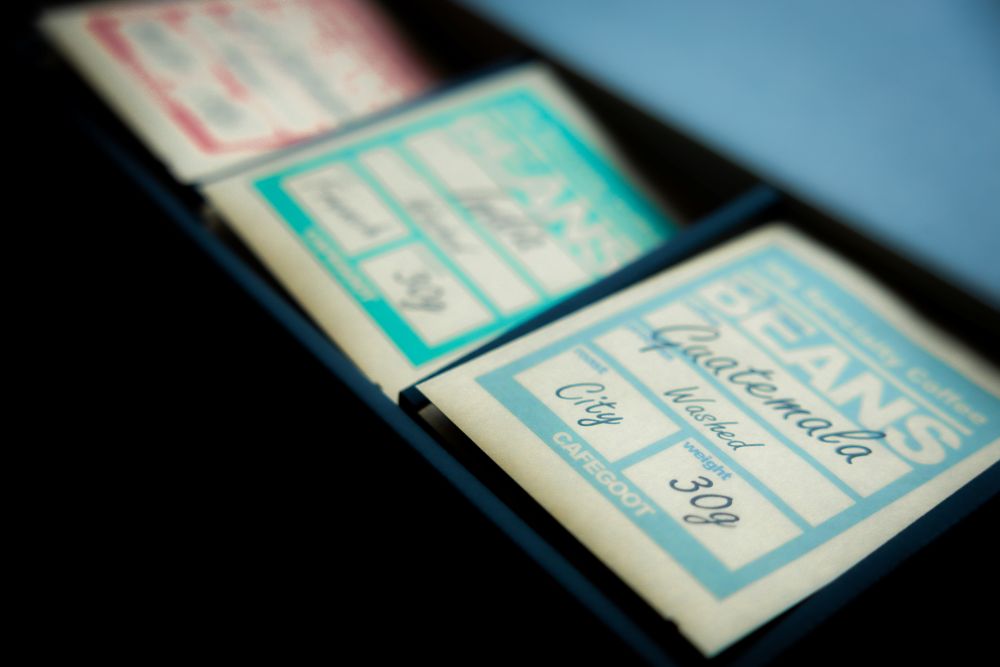 自宅で楽しめる セレクト 9種 自家焙煎 コーヒー 9袋 ( 1袋 30g ) 【粉タイプ】 自家焙煎珈琲 カフェグート