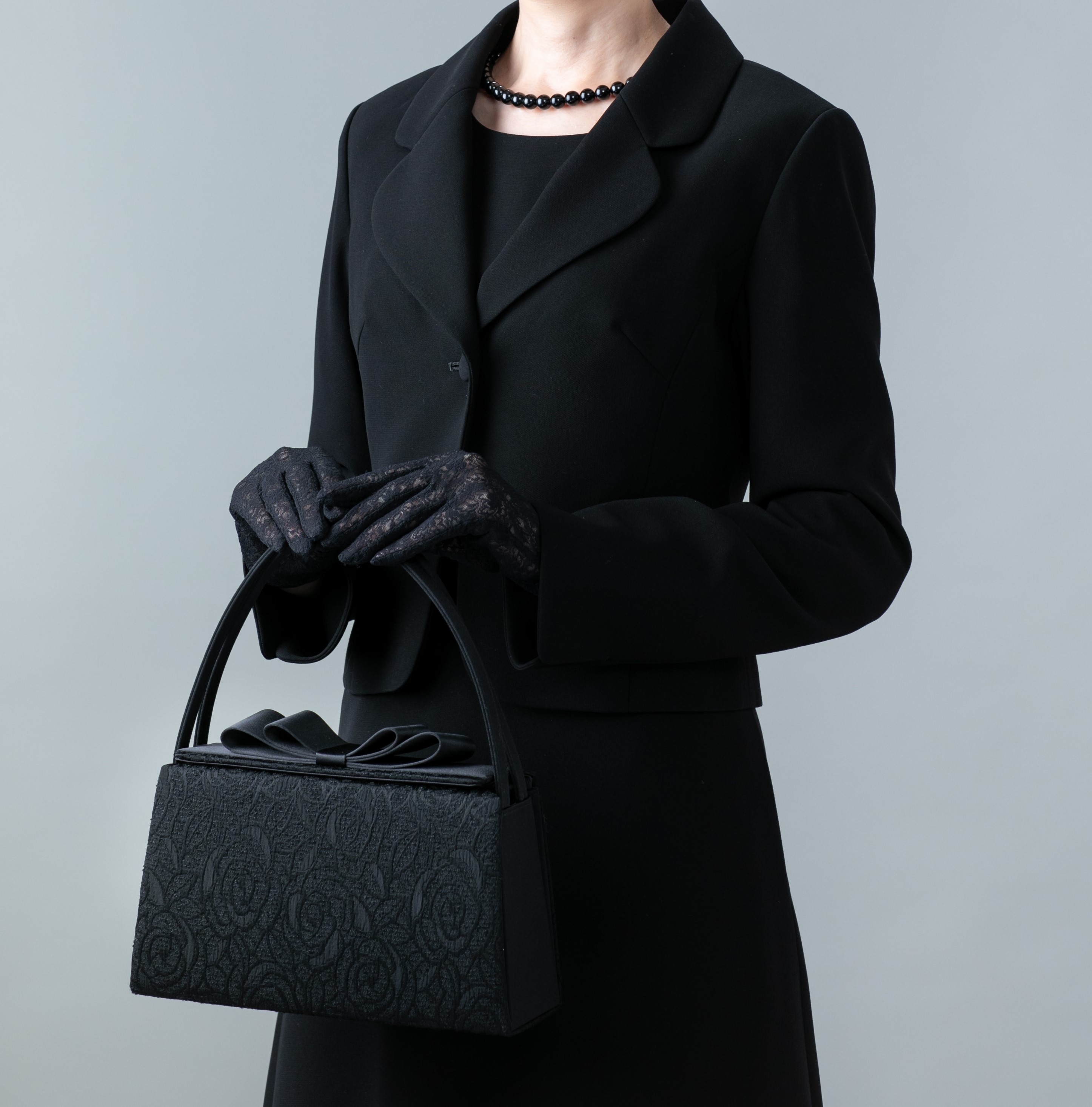 【米沢織】YUMI KATSURA／ダブルリボンデザインフォーマルバッグ ブラック 黒 バック 日本製 冠婚葬祭 式典 入学式 卒業式 入園式 卒園式 ハンドバッグ 弔事 ブラックフォーマル 山形県 米沢市