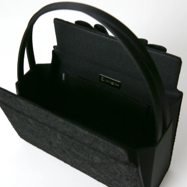 【米沢織】YUMI KATSURA／ダブルリボンデザインフォーマルバッグ ブラック 黒 バック 日本製 冠婚葬祭 式典 入学式 卒業式 入園式 卒園式 ハンドバッグ 弔事 ブラックフォーマル 山形県 米沢市