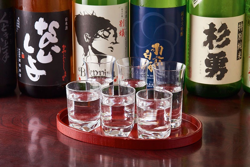 【令和7年産 コシヒカリ (精米) 10kg×湯田川温泉 つかさや旅館】旬の特産品と宿泊利用券セット