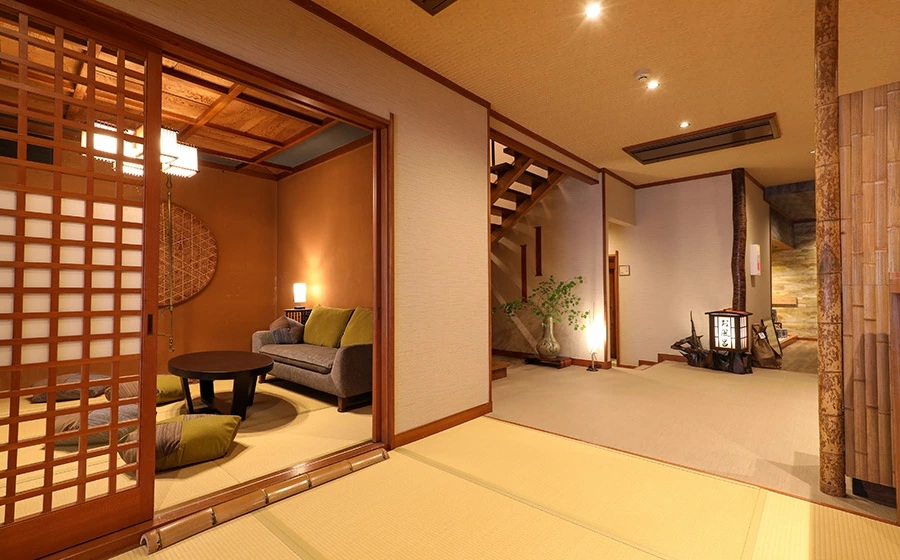  【令和7年産 コシヒカリ(精米) 10kg×ますや旅館】 旬の特産品と宿泊利用券セット