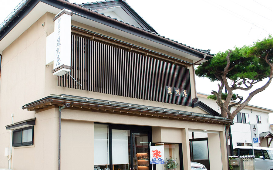 北海道産小麦を使用したこだわりシフォン　プレーン　5号ケーキ（生クリーム付き）　【市制施行20周年記念返礼品】 遠州屋