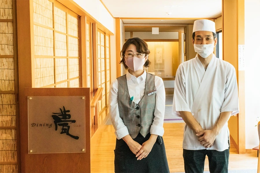 【令和7年産 コシヒカリ(精米) 10kg×奥湯野浜温泉 龍の湯】 旬の特産品と宿泊利用券セット