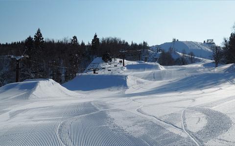 湯殿山スキー場2023-24一般１日券