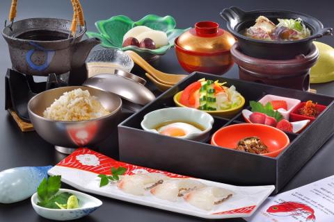 あつみ温泉　萬国屋　詣でる つかる 頂きます1泊2食付ペア宿泊券