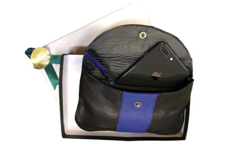 天然本革使用！牛革　便利ポーチ（青）