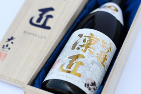 B04-203　蔵を代表する最高級酒★大山　純米大吟醸　吟雅凜匠　720ml×１本