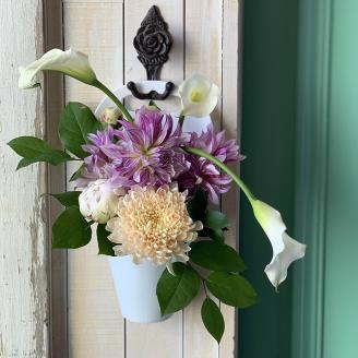 SL0235　【毎月届く】季節を感じるフラワーアレンジ12