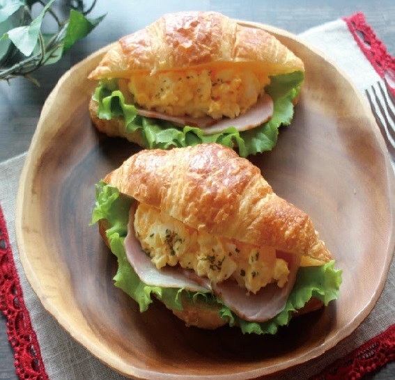 SE0302　東北日本ハム《みんなの食卓》 ボリュームパックロースハム　500g×10パック