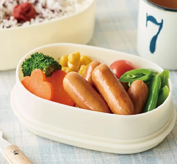 SA2182　東北日本ハム《みんなの食卓》 皮なしウインナー ポークウイニー 　90g×10パック