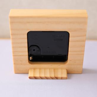 SA0872　木製の置時計