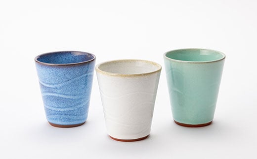 伝統工芸「新庄東山焼」フリーカップ3色セット 入学祝い 卒業祝い 就職祝い 退職祝い 贈り物 贈答 ギフト 人気 誕生日 プレゼント 母の日 父の日 山形県 新庄市 F3S-2570