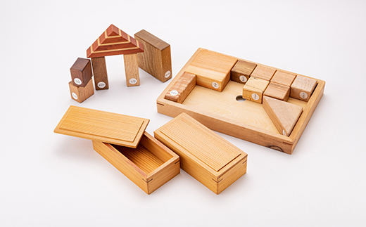 木工作家 田中晴樹さん作「積み木」 F3S-1010