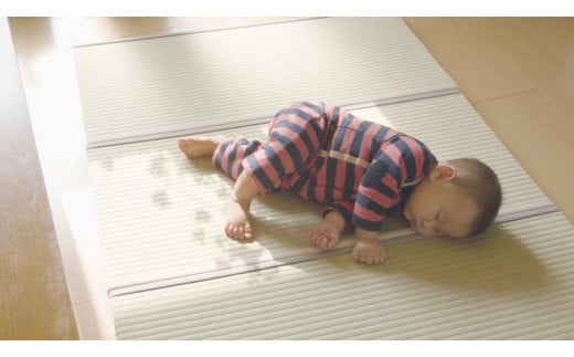 1/4サイズの国産デザイン畳 「 T-Quarter (ティークォーター)」 １枚（約90cm×約45cm×約30mm） ／ お取り寄せ 特産 デザイン ヨガ ピラティス ベビー マタニティ 和 禅 国産 い草 天然 たたみ インテリア T1/4　051-H-KG002